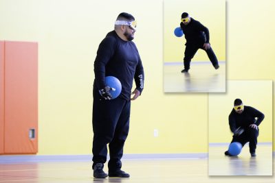 Demonstration of throwing the goalball.